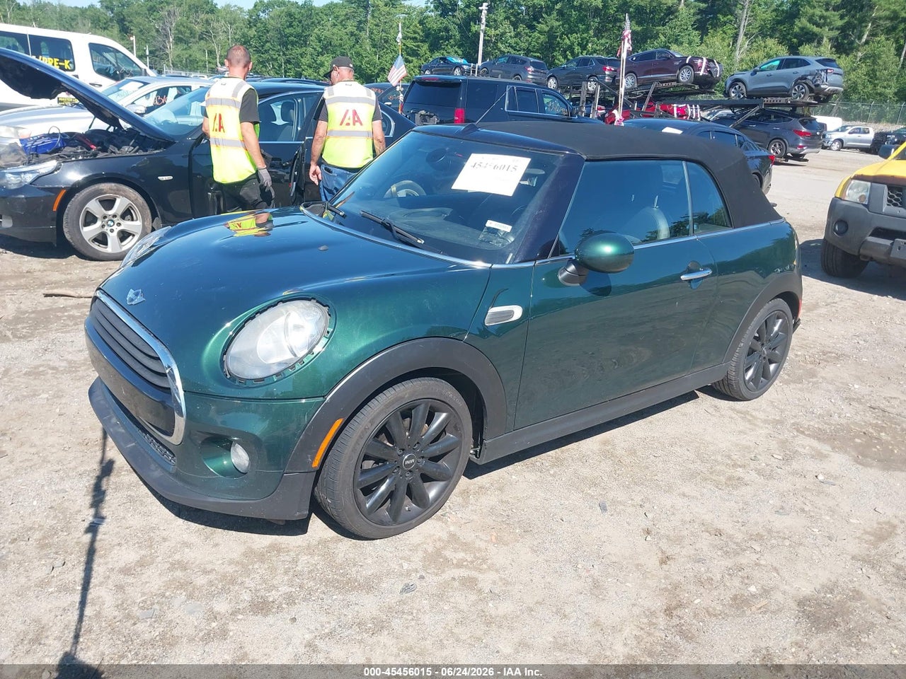 2017 MINI CONVERTIBLE COOPER · 2/11