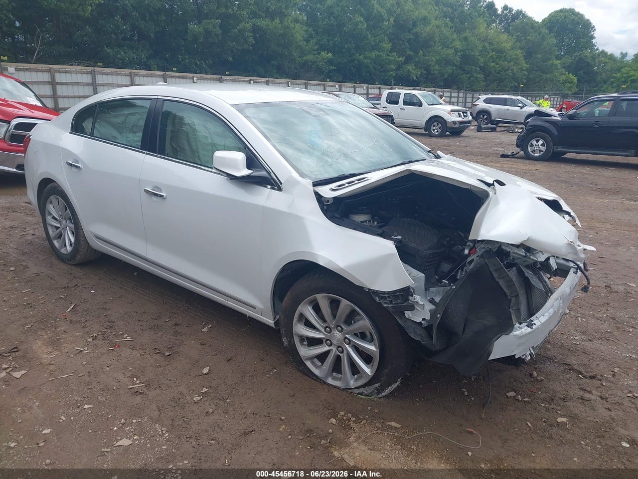 1G4GB5G38GF****** · 2016 BUICK LACROSSE LEATHER