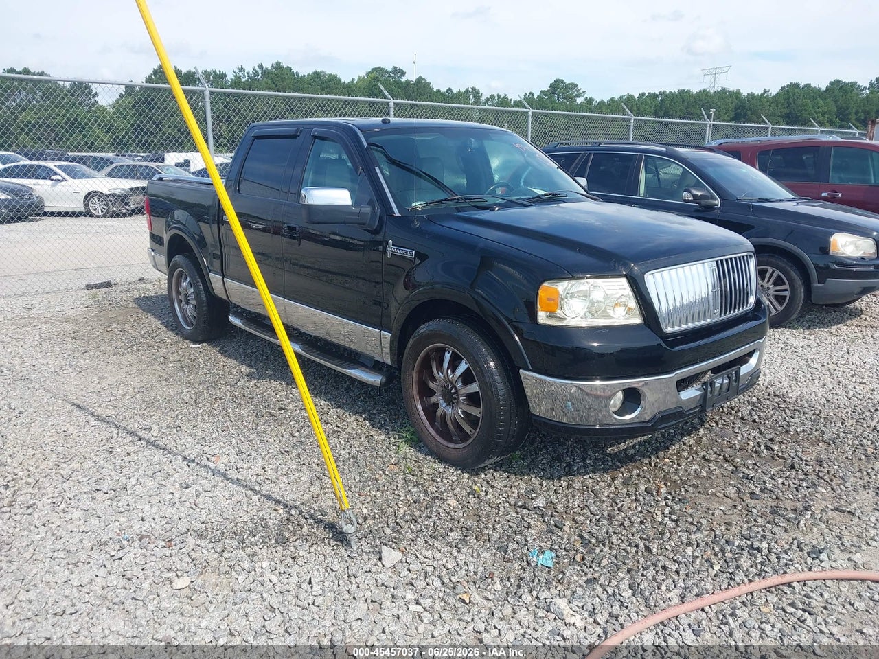 5LTPW16556F****** · 2006 LINCOLN MARK LT