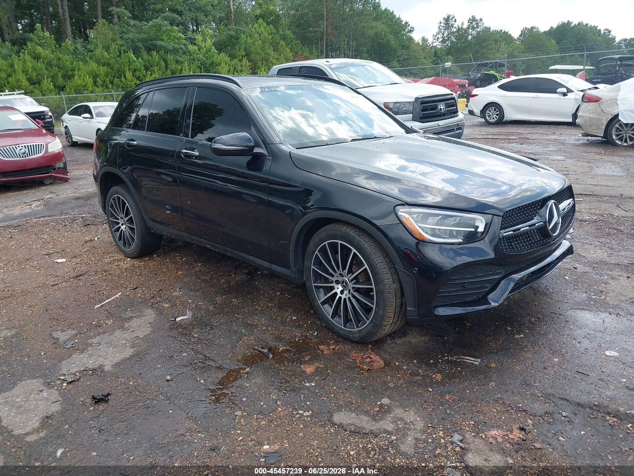 W1N0G8EB3MF****** · 2021 MERCEDES-BENZ GLC 300 4MATIC SUV
