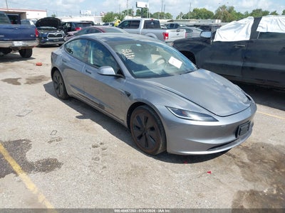 5YJ3E1EA1SF****** · 2025 TESLA MODEL 3 LONG RANGE REAR-WHEEL DRIVE/STANDARD REAR-WHEEL DRIVE