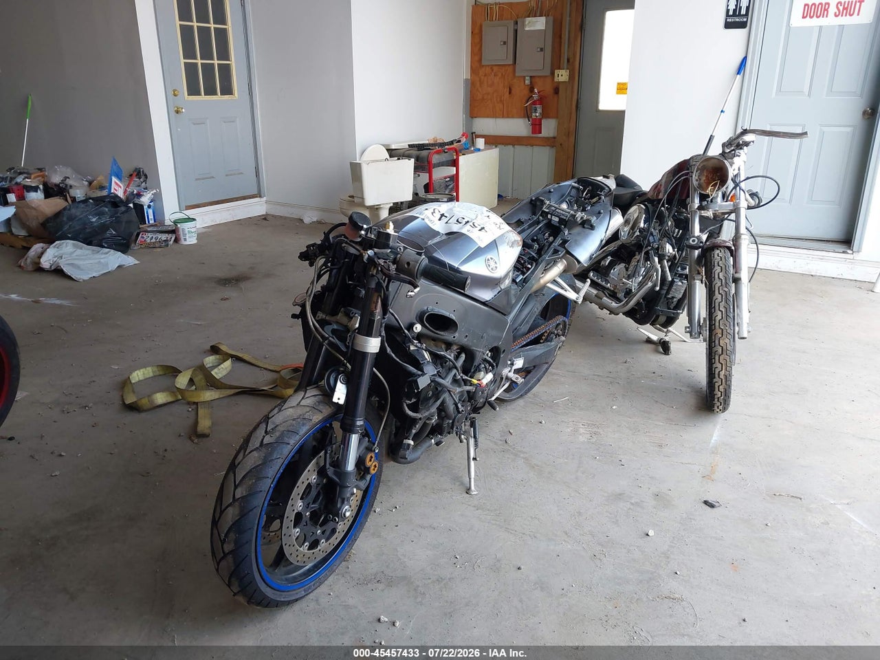 JYARN13E14A****** · 2004 YAMAHA YZFR1
