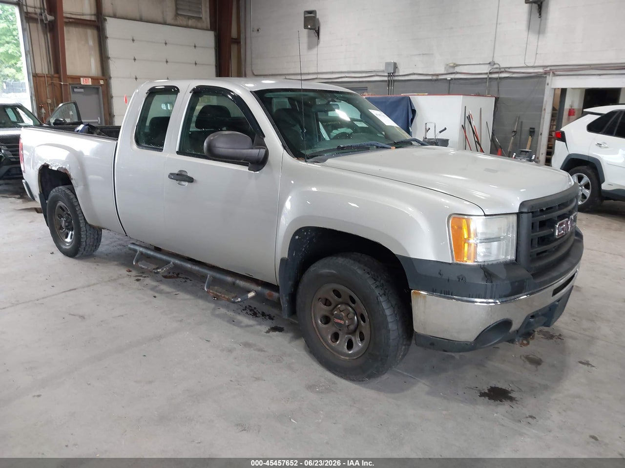 1GTSKTEAXAZ****** · 2010 GMC SIERRA 1500 WORK TRUCK