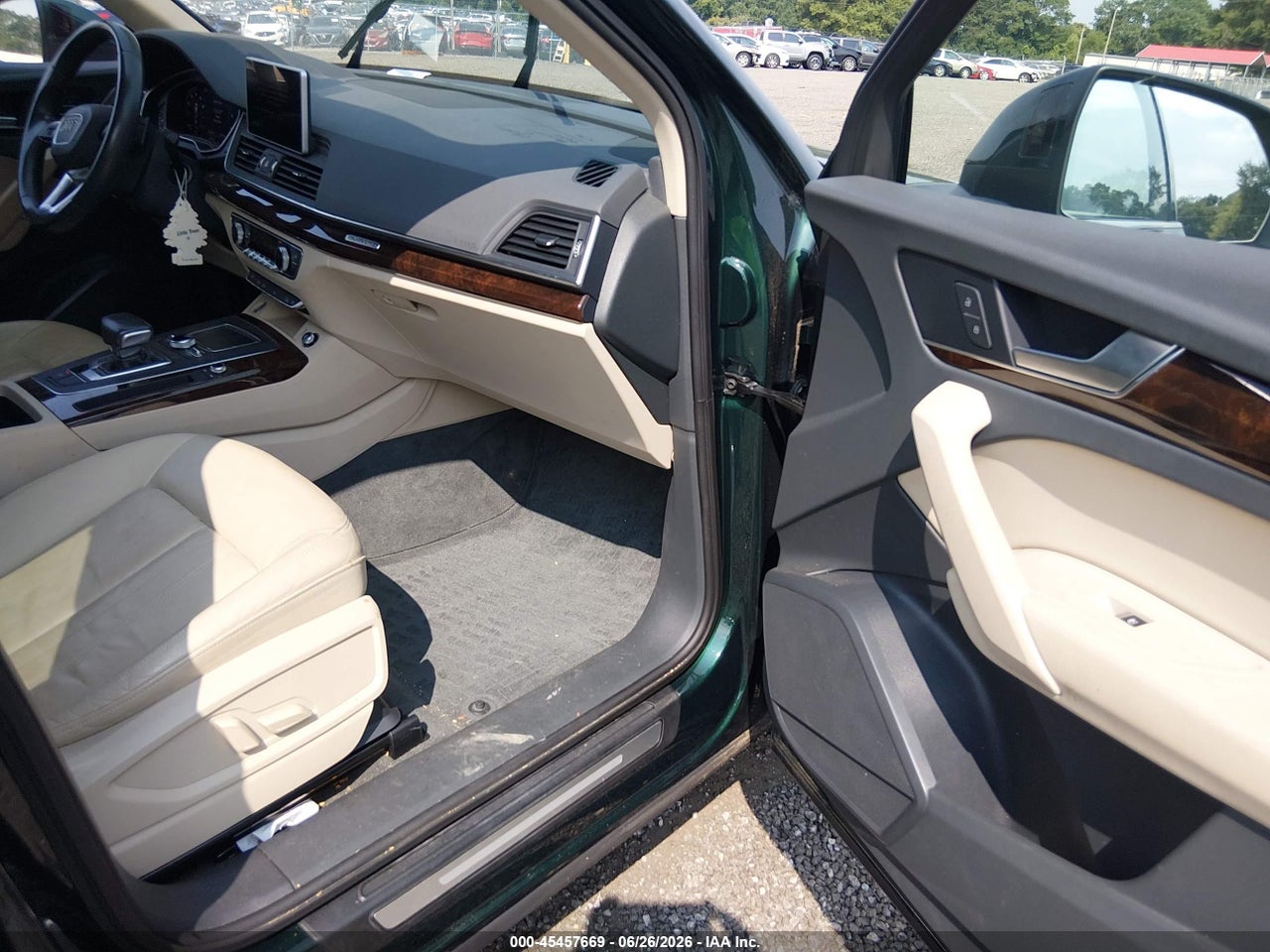 2018 AUDI Q5 2.0T PREMIUM/2.0T TECH PREMIUM · 5/11