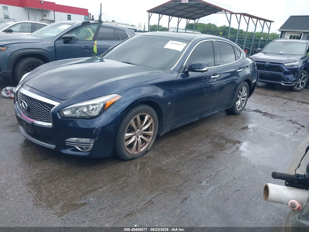 2017 INFINITI Q70 3.7 · 2/11