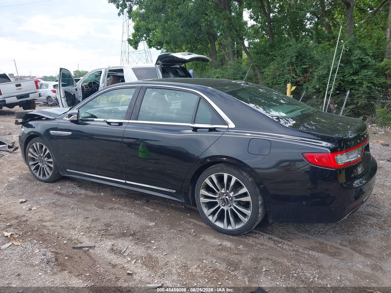 2017 LINCOLN CONTINENTAL RESERVE · 3/11