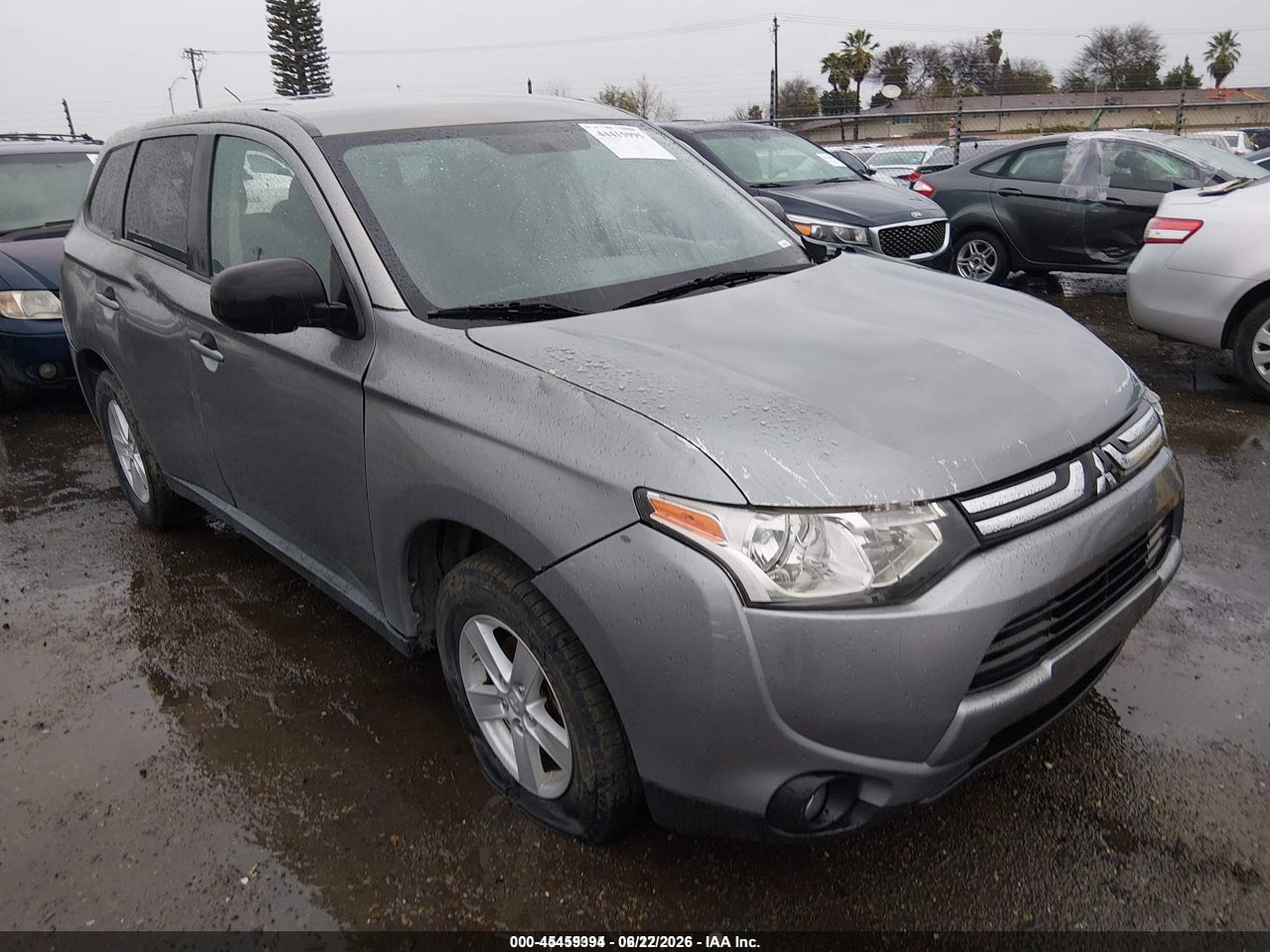 2014 MITSUBISHI OUTLANDER ES