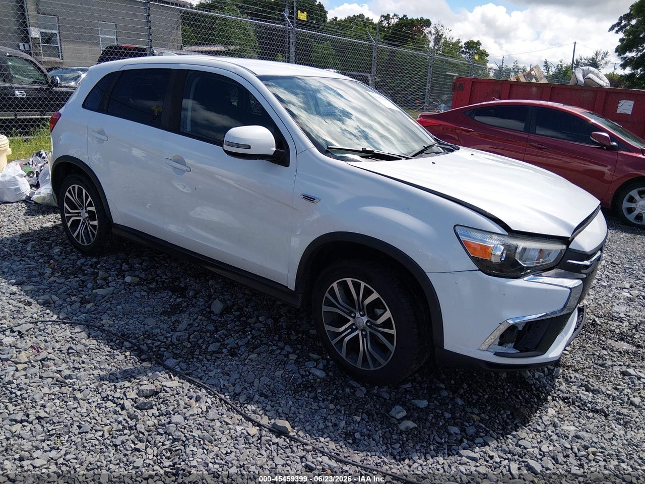 JA4AR3AUXJZ****** · 2018 MITSUBISHI OUTLANDER SPORT 2.0 ES