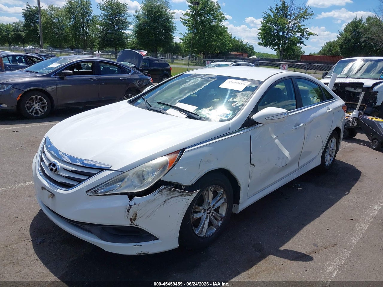 2014 HYUNDAI SONATA GLS · 2/11