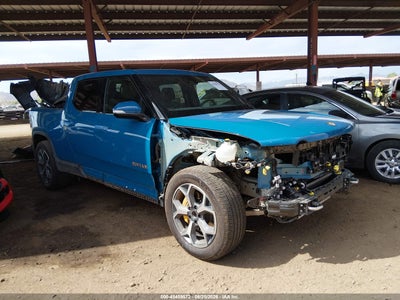 7FCTGAAA3PN****** · 2023 RIVIAN R1T ADVENTURE QUAD MOTOR LARGE PACK