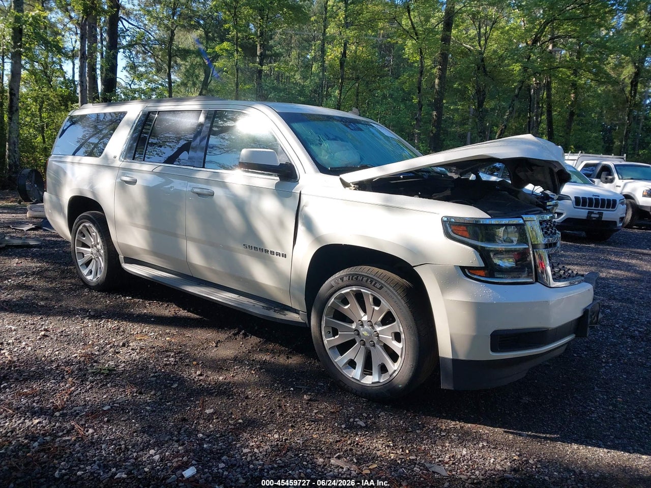 1GNSKJKC0FR****** · 2015 CHEVROLET SUBURBAN LT