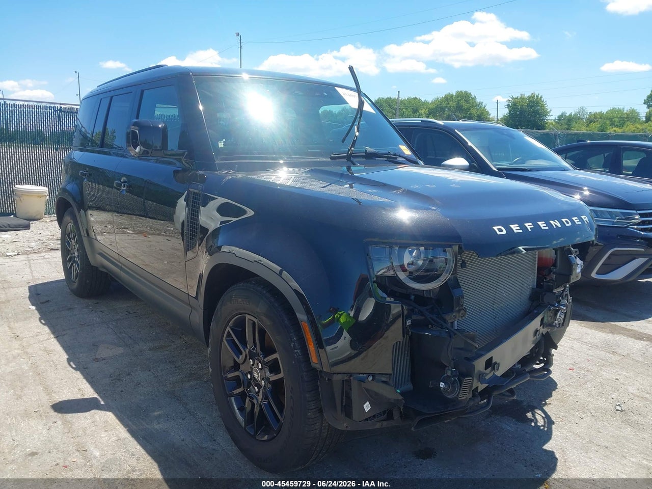 SALEJ7EX0S2****** · 2025 LAND ROVER DEFENDER 110 P300