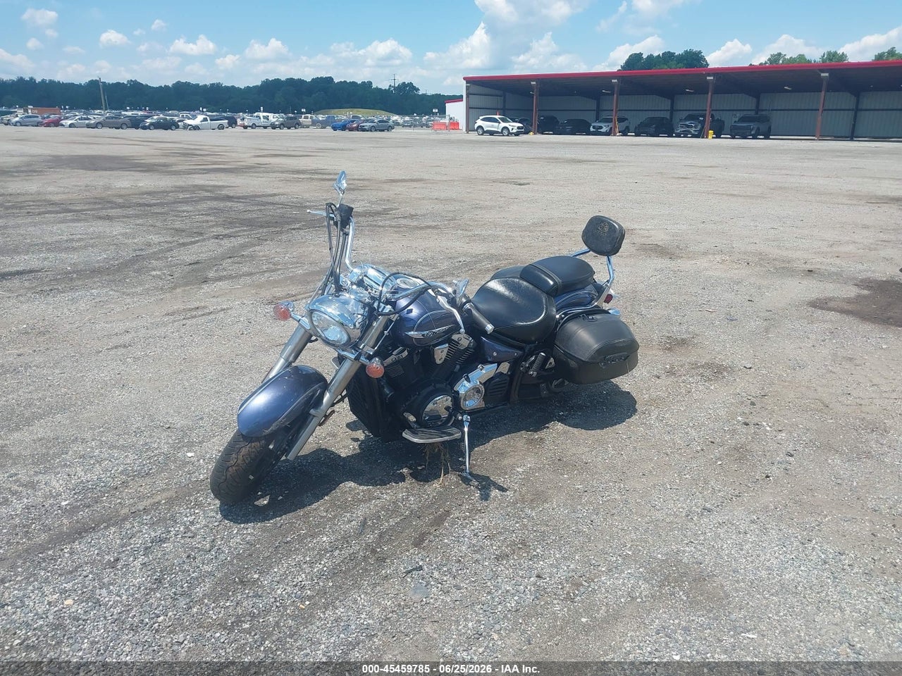 2015 YAMAHA XVS1300 CT/CTB · 2/11