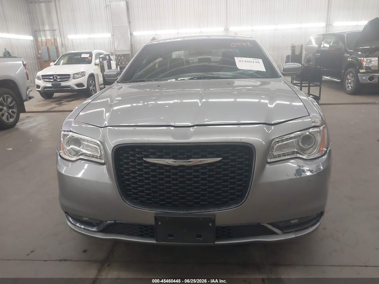 2018 CHRYSLER 300 300S AWD · 6/11