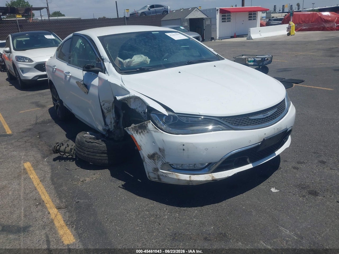 1C3CCCCB0FN****** · 2015 CHRYSLER 200 C