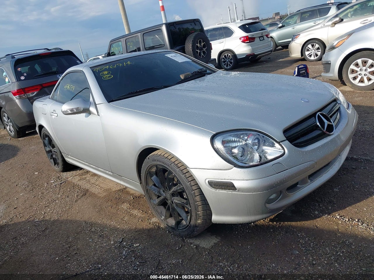 WDBKK65F92F****** · 2002 MERCEDES-BENZ SLK 320