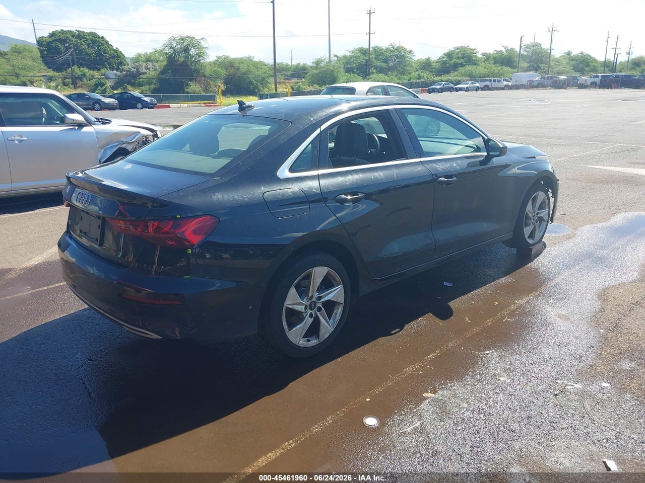 2023 AUDI A3 PREMIUM 40 TFSI FRONT-WHEEL DRIVE S TRONIC · 4/11