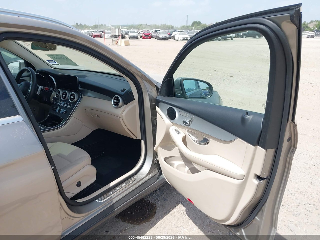 2020 MERCEDES-BENZ GLC 300 · 5/11