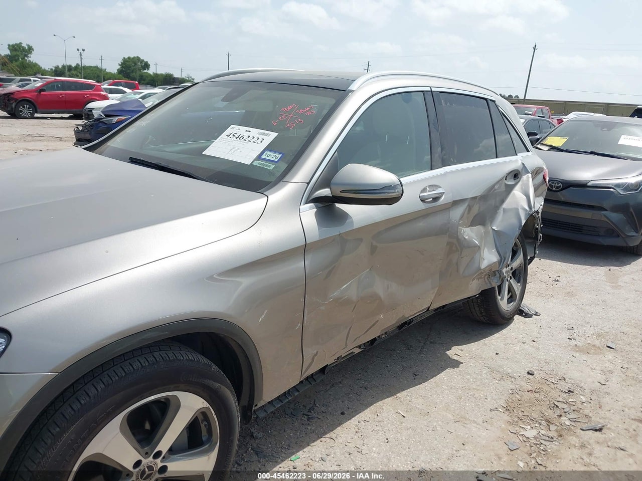 2020 MERCEDES-BENZ GLC 300 · 6/11