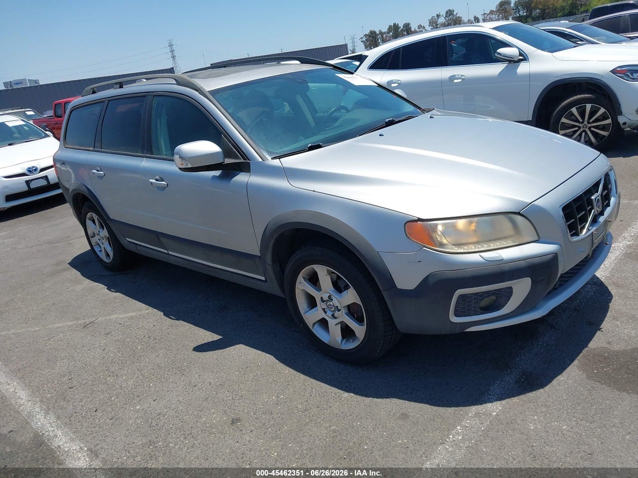 YV4BZ982381****** · 2008 VOLVO XC70 3.2