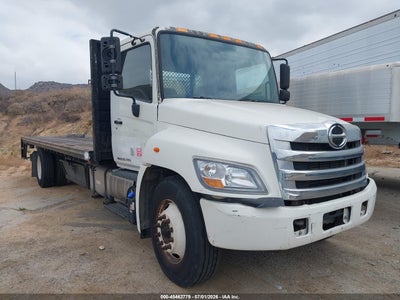 5PVNE8JT9D4****** · 2013 HINO 258/268