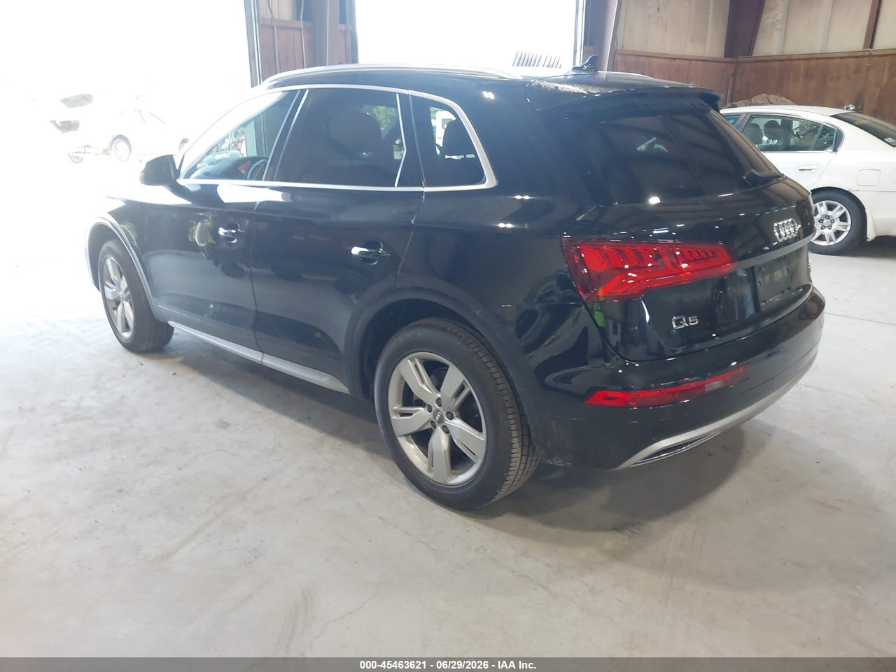 2018 AUDI Q5 2.0T PREMIUM/2.0T TECH PREMIUM · 3/11