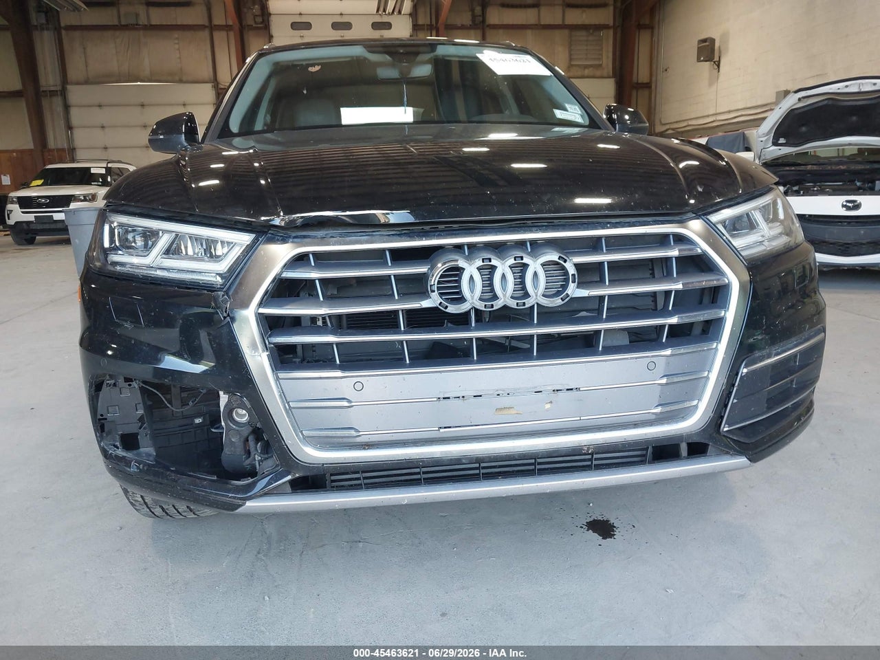 2018 AUDI Q5 2.0T PREMIUM/2.0T TECH PREMIUM · 6/11