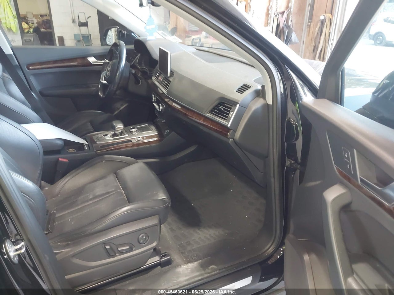 2018 AUDI Q5 2.0T PREMIUM/2.0T TECH PREMIUM · 5/11