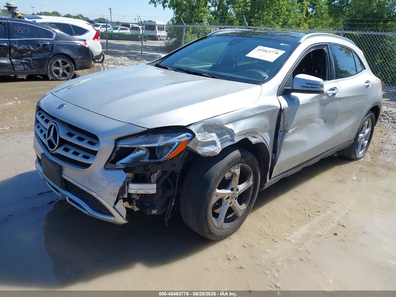 2018 MERCEDES-BENZ GLA 250 4MATIC · 2/11