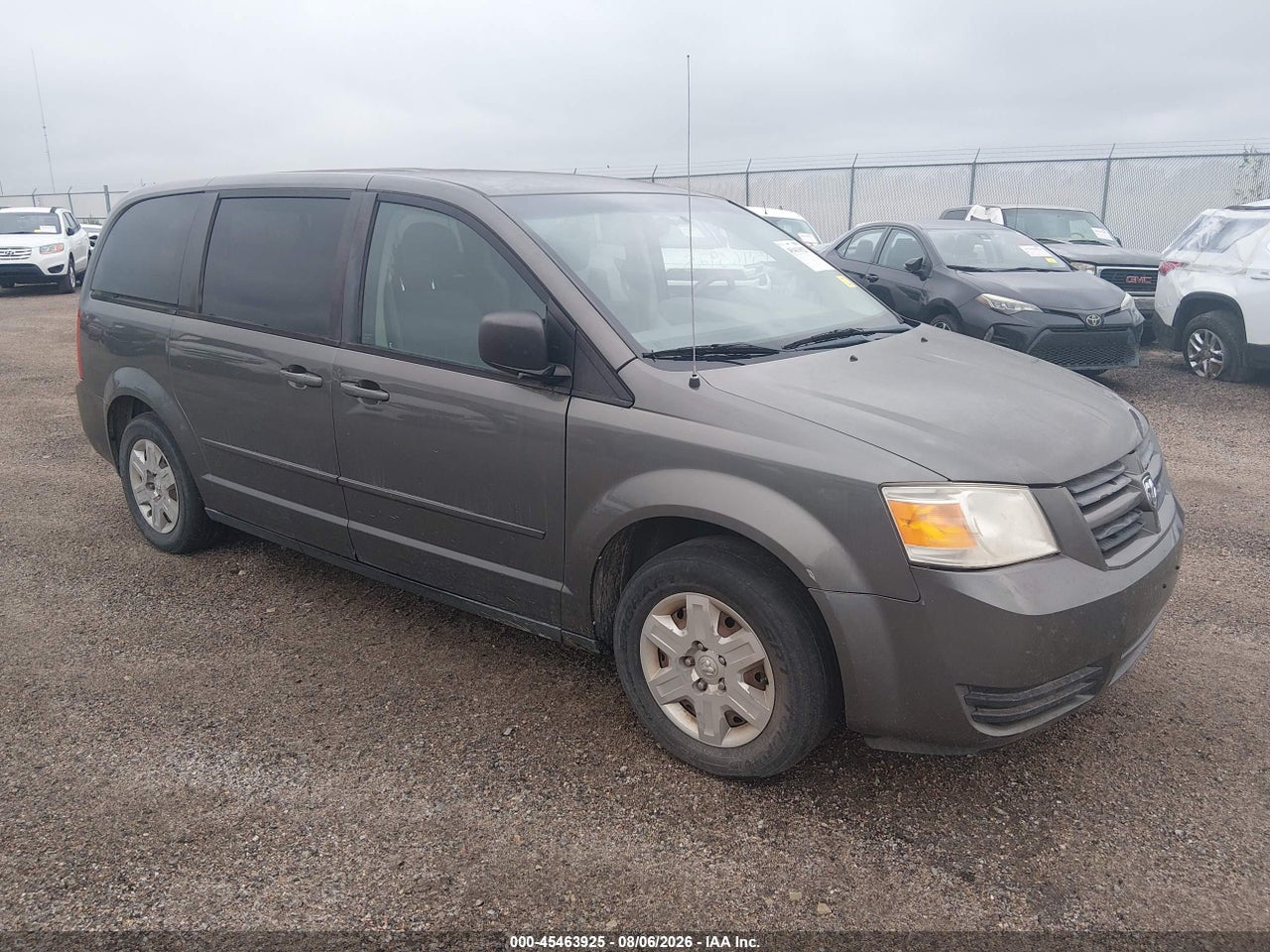 2D4RN4DE4AR****** · 2010 DODGE GRAND CARAVAN SE