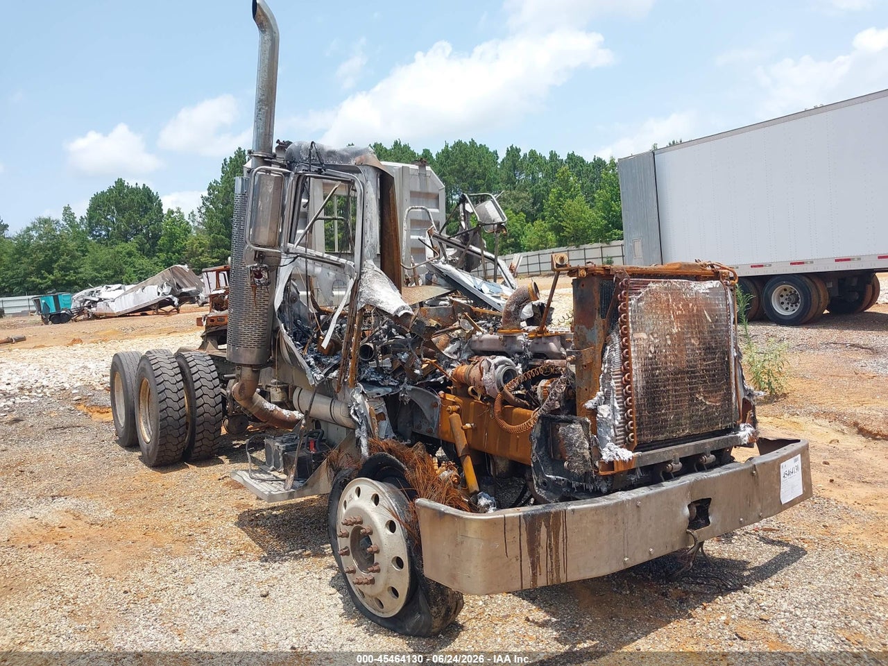 1XPGDU9X0WD****** · 1998 PETERBILT 385