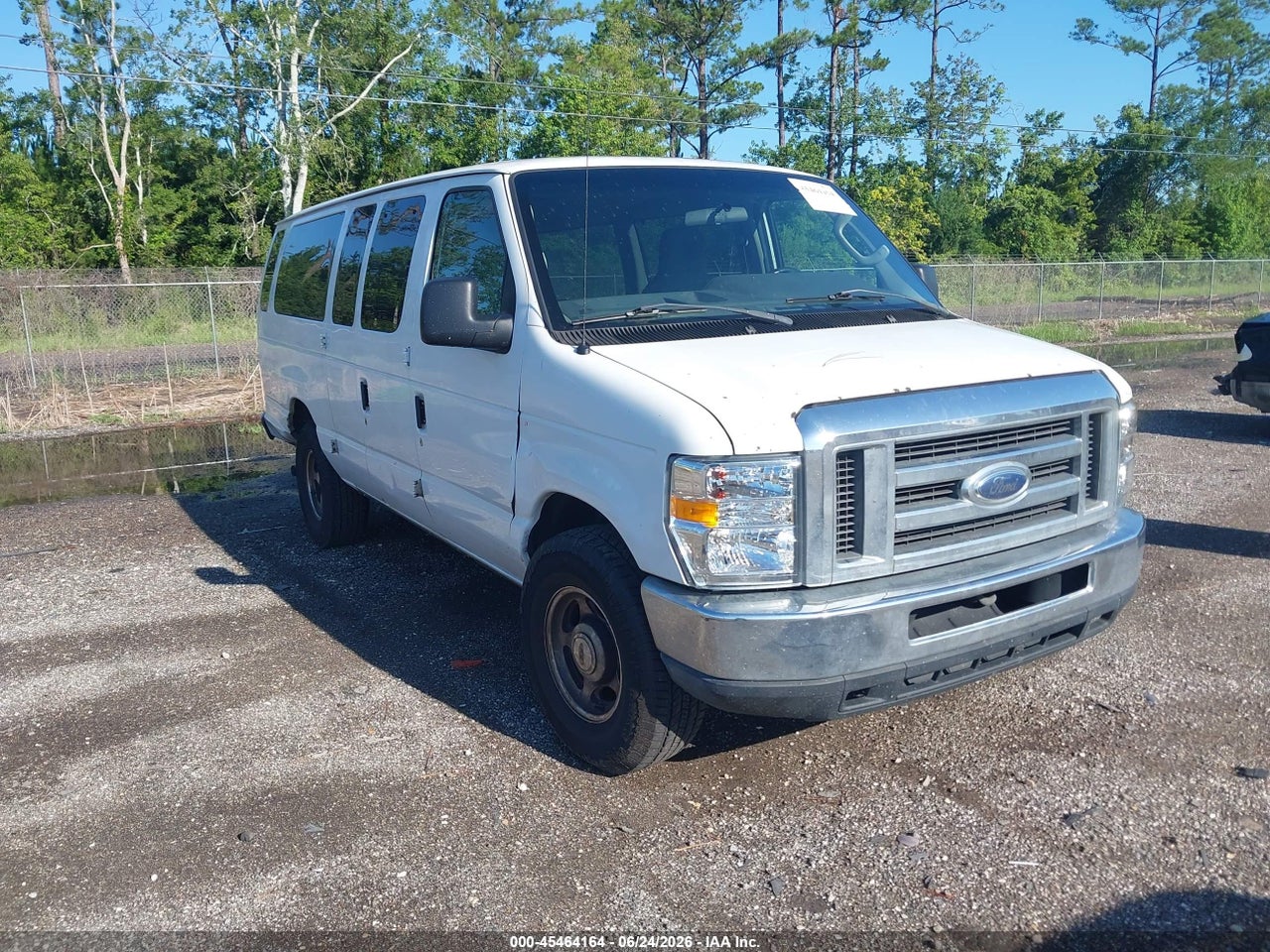 1FDSS3BL7DD****** · 2013 FORD E-350 SUPER DUTY XLT
