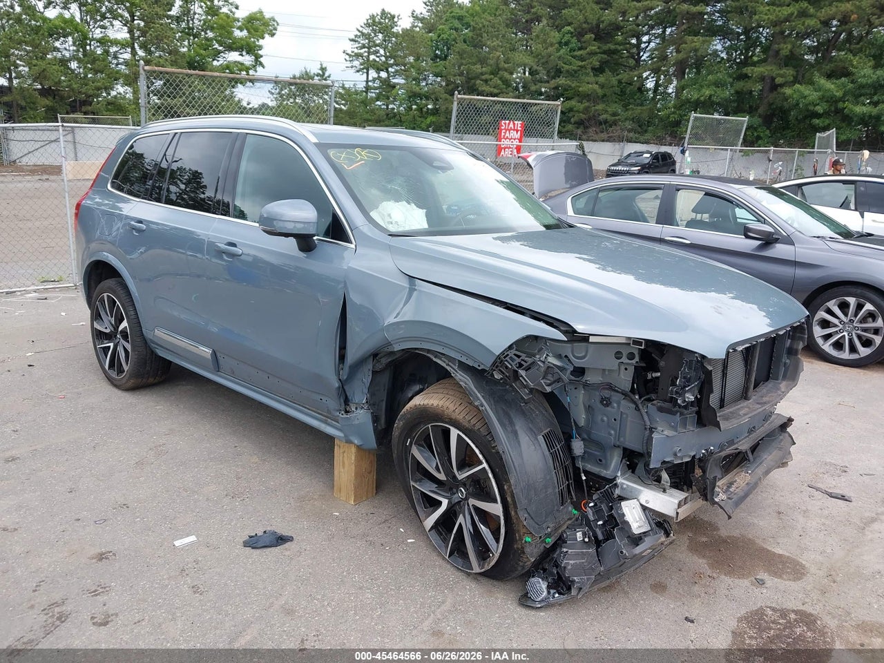 YV4062PN1P1****** · 2023 VOLVO XC90 B6 PLUS 7-SEATER