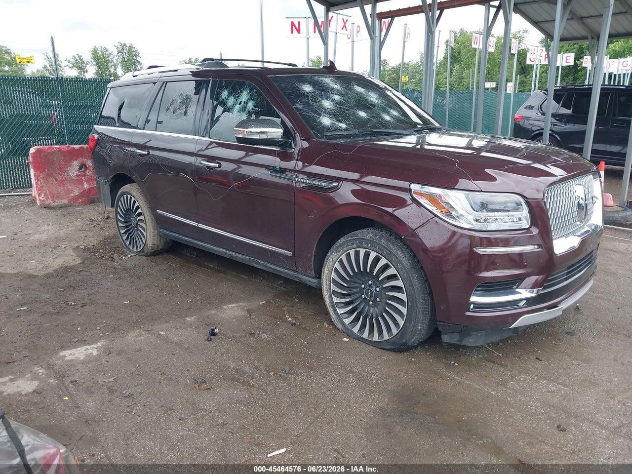 5LMJJ2TT8KE****** · 2019 LINCOLN NAVIGATOR BLACK LABEL