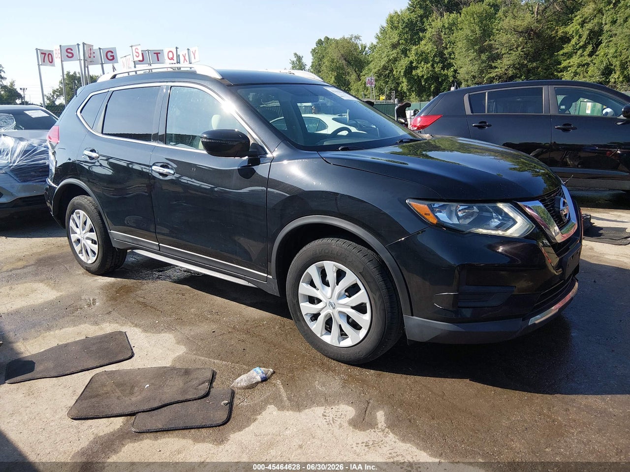 5N1AT2MV4HC****** · 2017 NISSAN ROGUE S