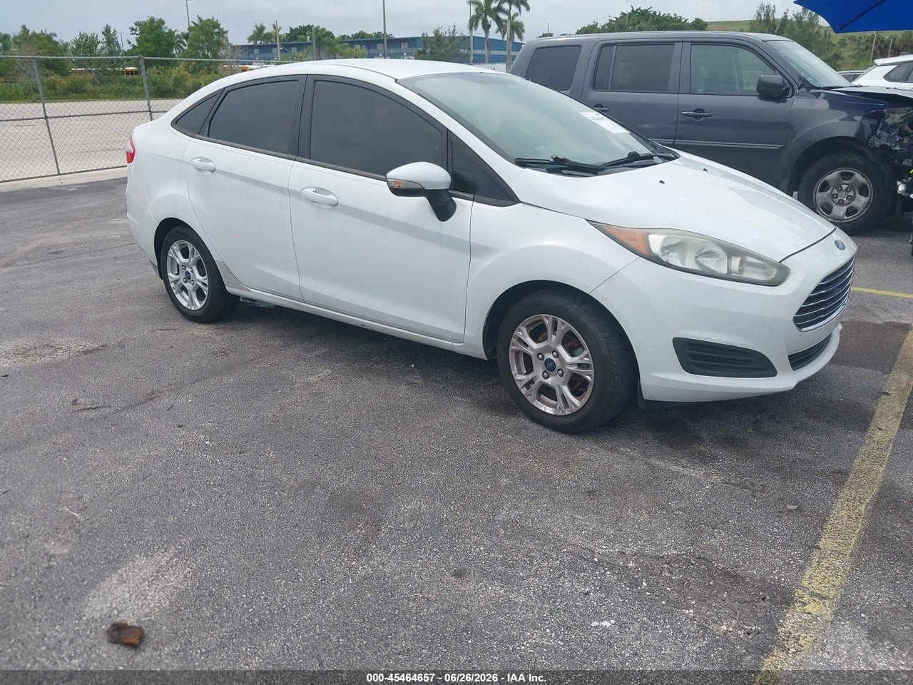 3FADP4BJ0FM****** · 2015 FORD FIESTA SE