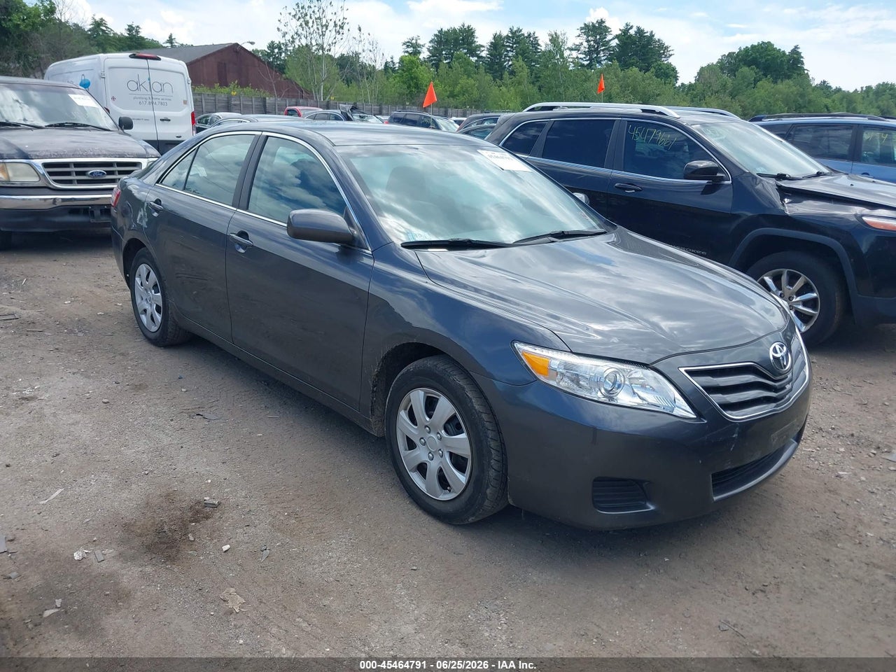 2010 TOYOTA CAMRY LE · 1/12
