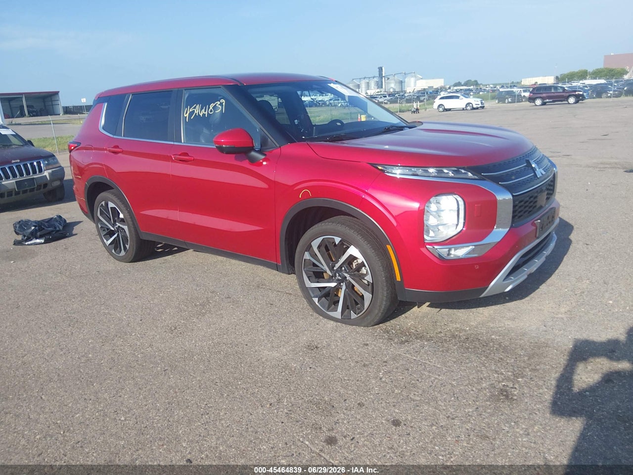 JA4J4VA8XRZ****** · 2024 MITSUBISHI OUTLANDER SE 2.5 S-AWC