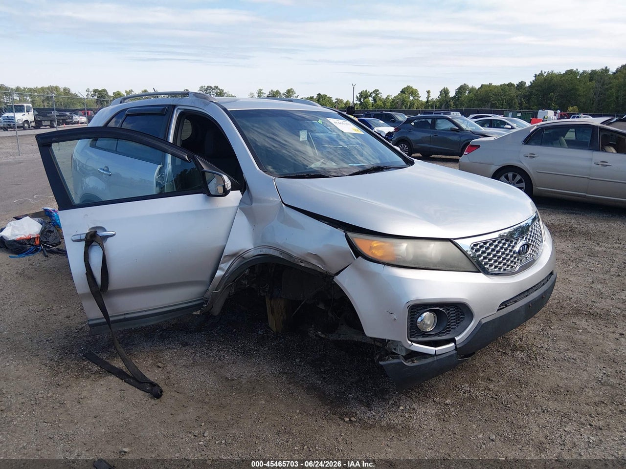 5XYKT3A61CG****** · 2012 KIA SORENTO LX