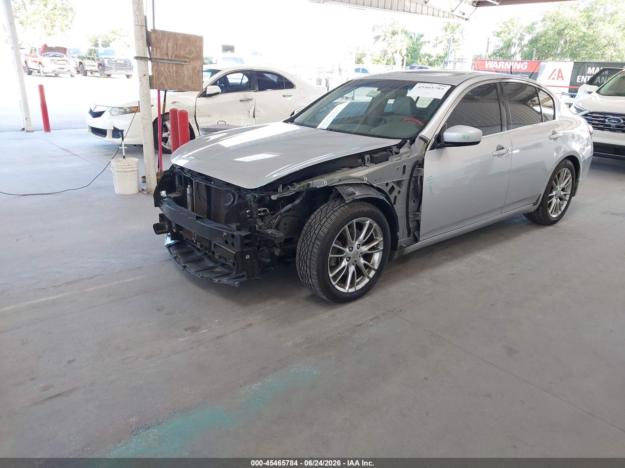 2011 INFINITI G37 JOURNEY · 2/11