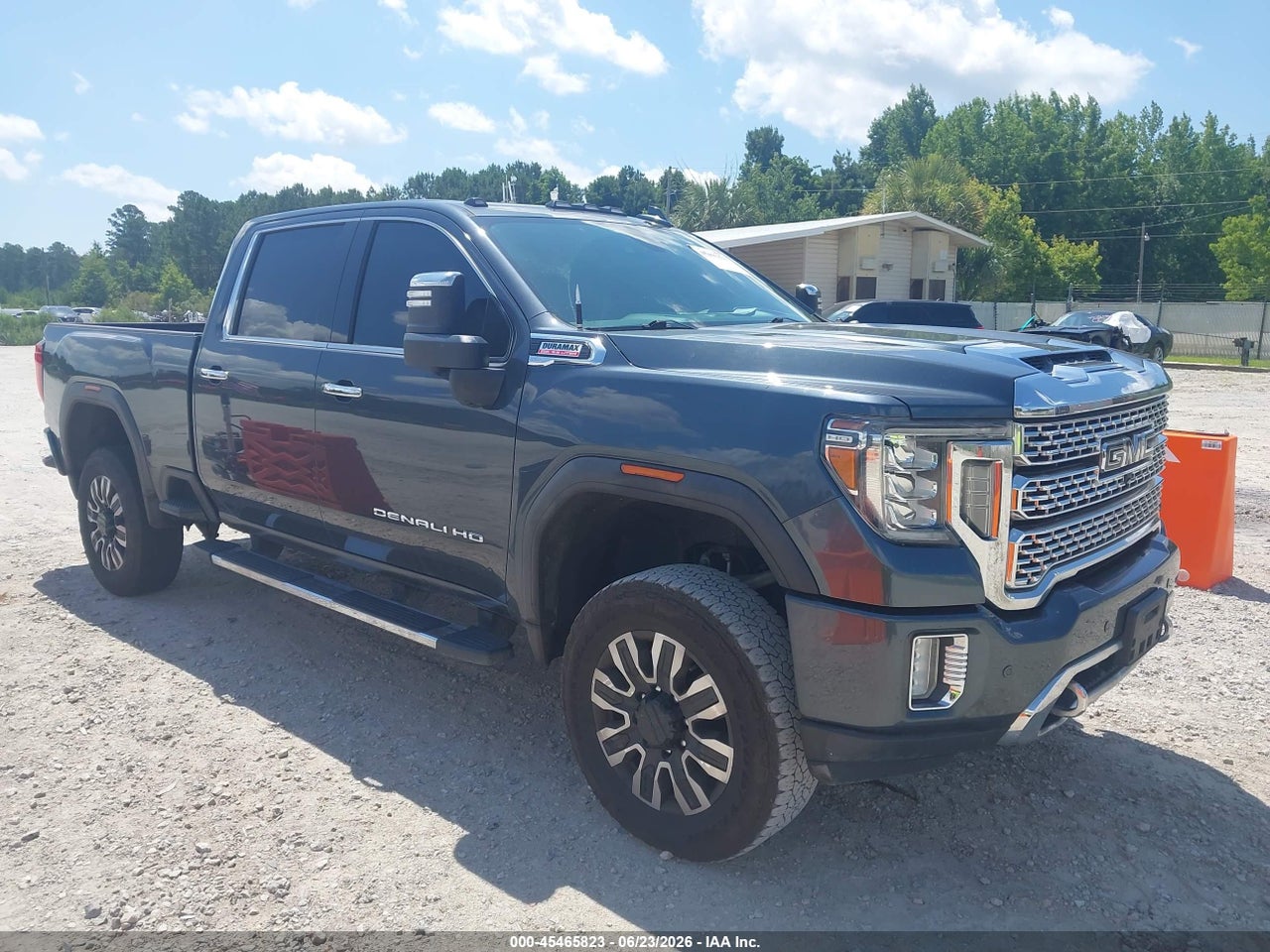 1GT49REY3LF****** · 2020 GMC SIERRA 2500HD 4WD  STANDARD BED DENALI