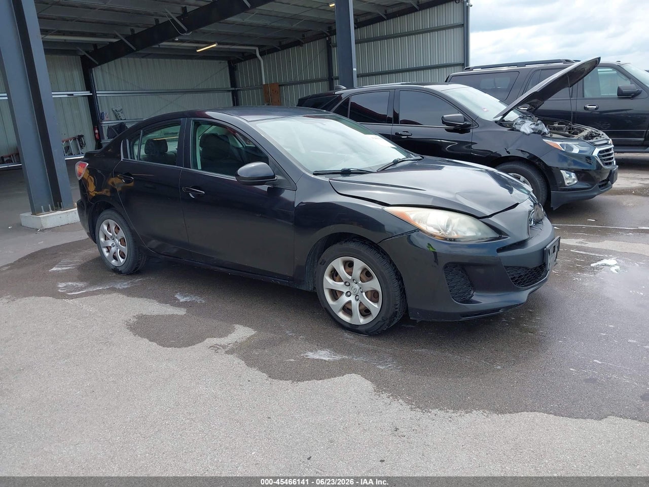 JM1BL1TFXD1****** · 2013 MAZDA MAZDA3 I SV