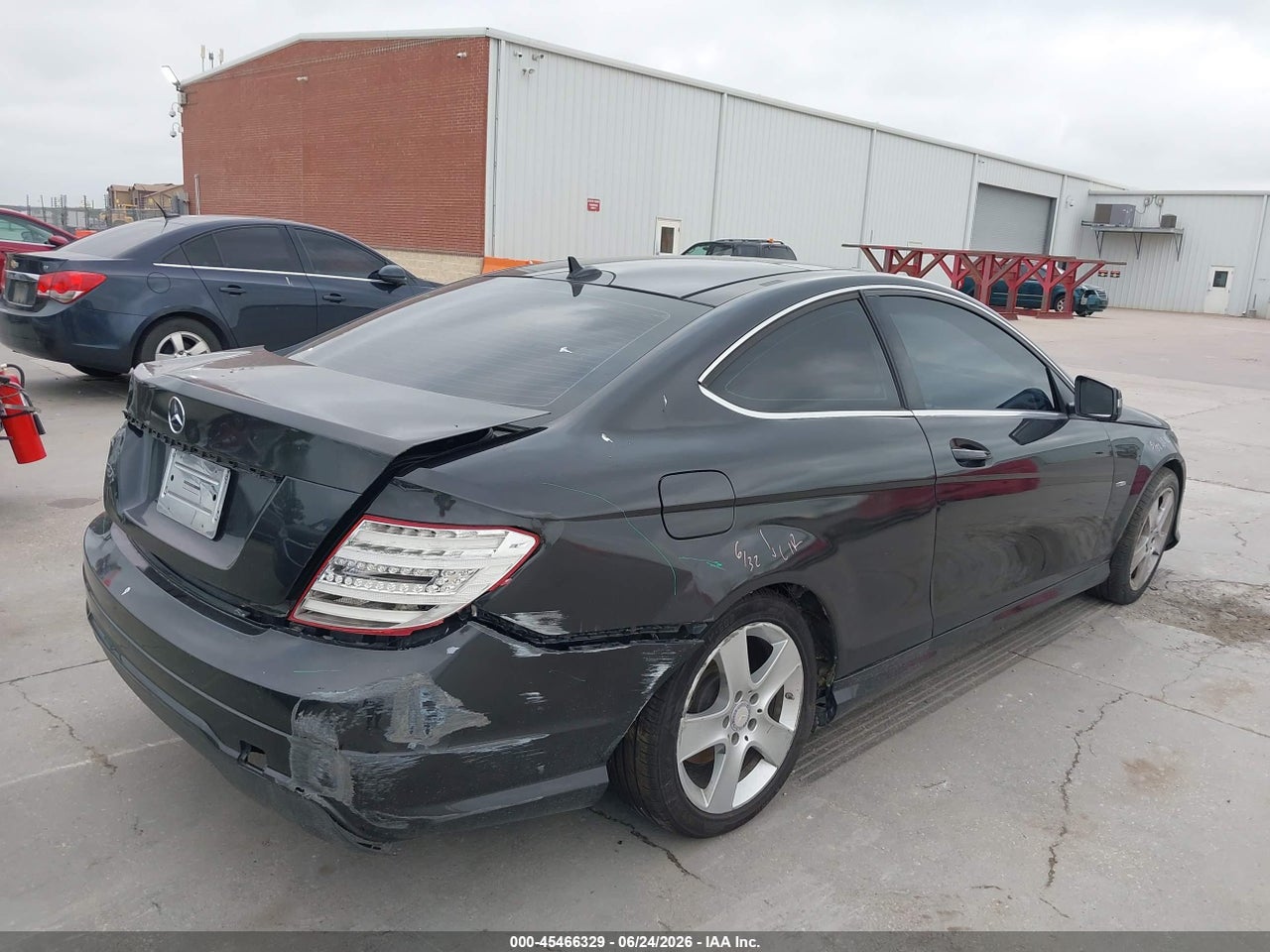 2012 MERCEDES-BENZ C 250   · 4/11
