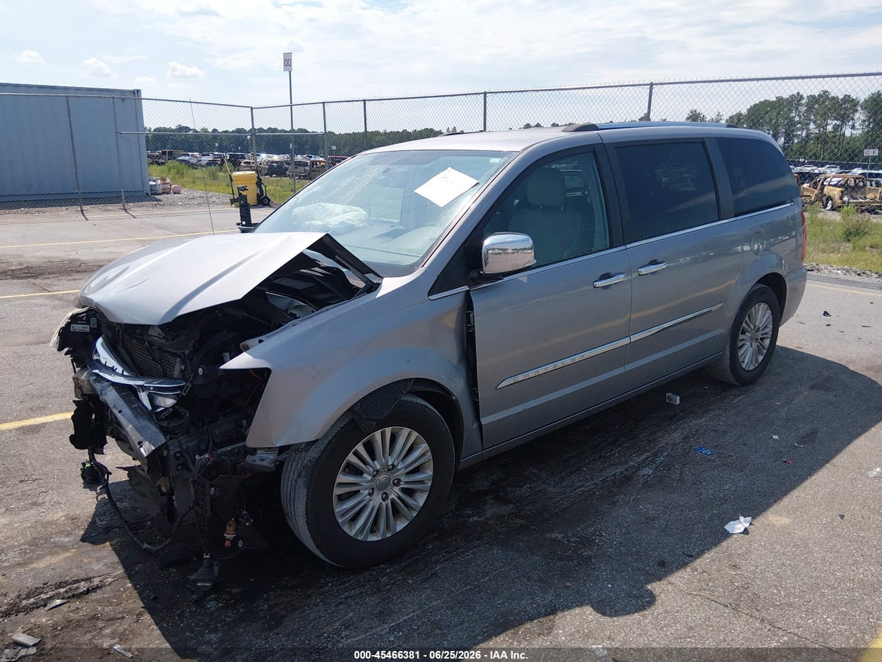 2014 CHRYSLER TOWN &amp; COUNTRY LIMITED · 2/11