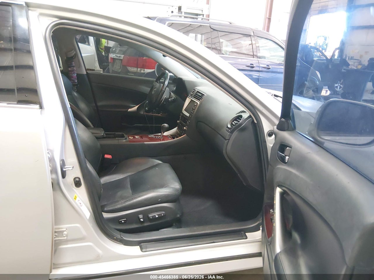 2006 LEXUS IS 250   · 5/11