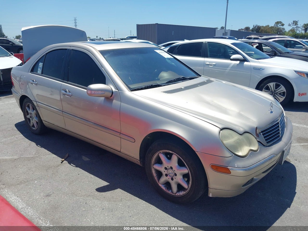 WDBRF61J12F****** · 2002 MERCEDES-BENZ C 240