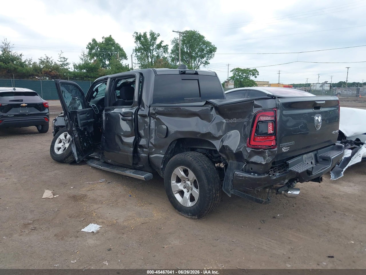 2021 RAM 1500 BIG HORN  4X4 5'7 BOX · 3/4