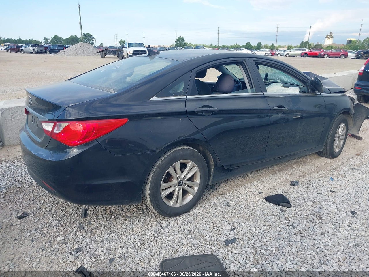 2011 HYUNDAI SONATA GLS · 4/11