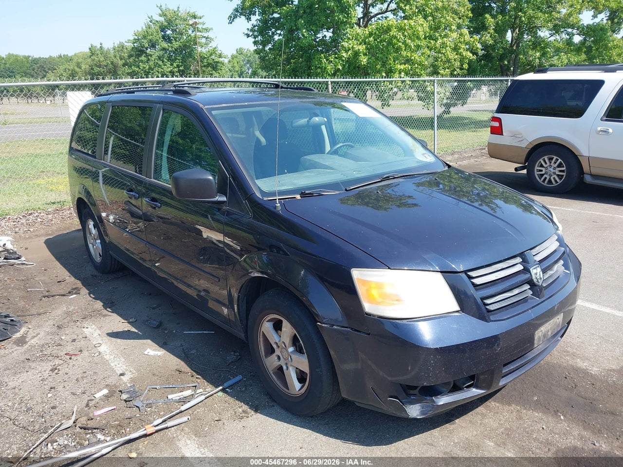 2D4RN3D13AR****** · 2010 DODGE GRAND CARAVAN HERO