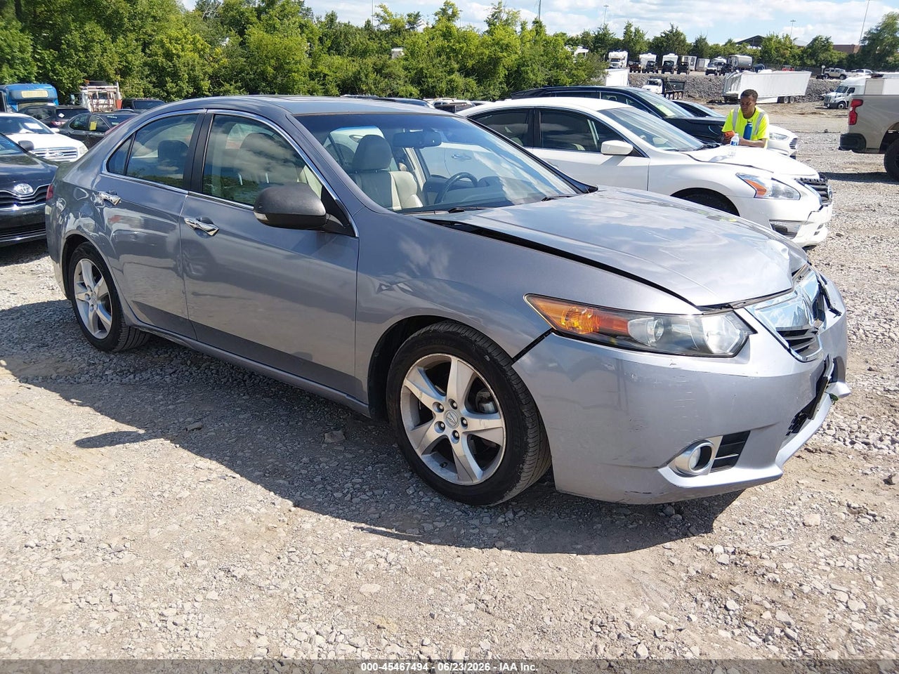 JH4CU2F62BC****** · 2011 ACURA TSX 2.4